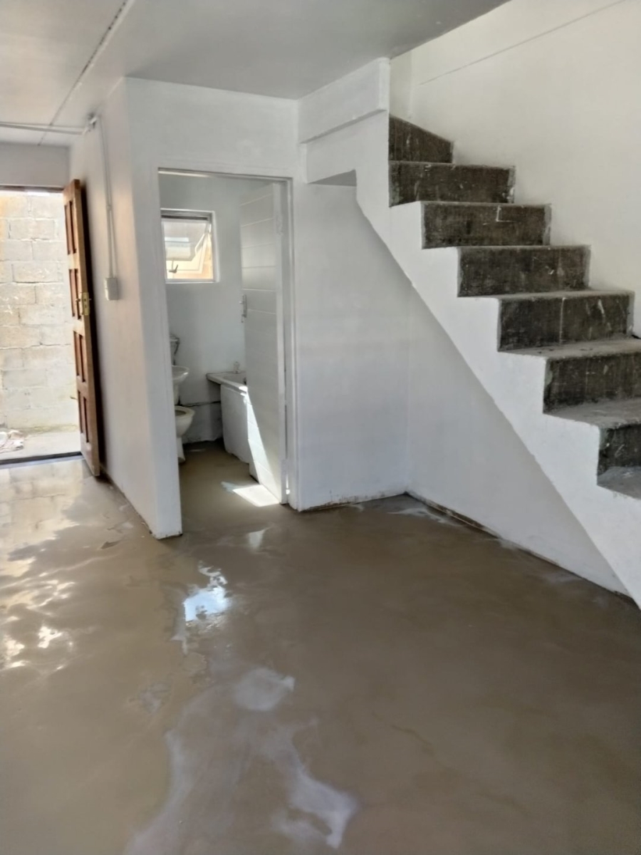 2 Bedroom Property for Sale in Delft Western Cape